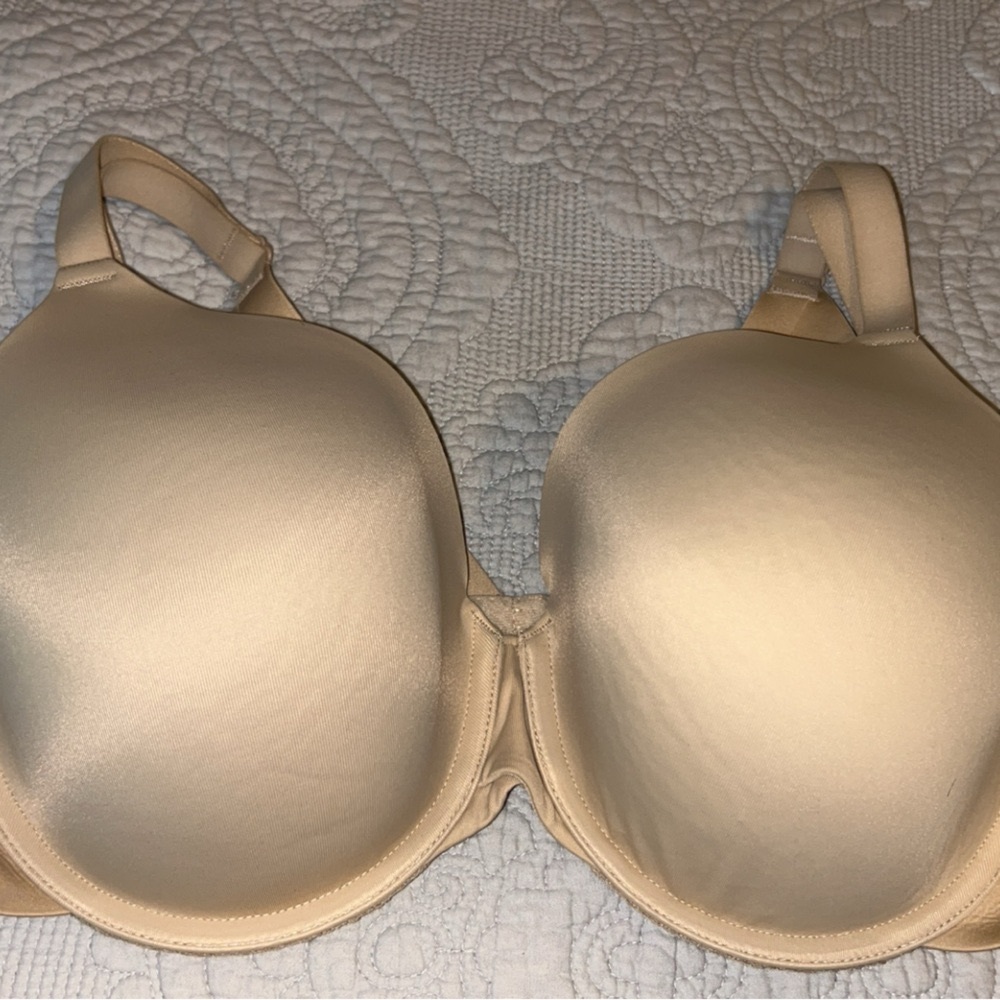 Lightly lined full coverage-very great condition
